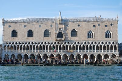 doges palace small